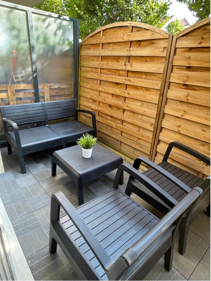 Grand F3 A 30Mn De Paris - Terrasse + Parking Prive Apartment Сент-Уан-л'Омон Екстериор снимка